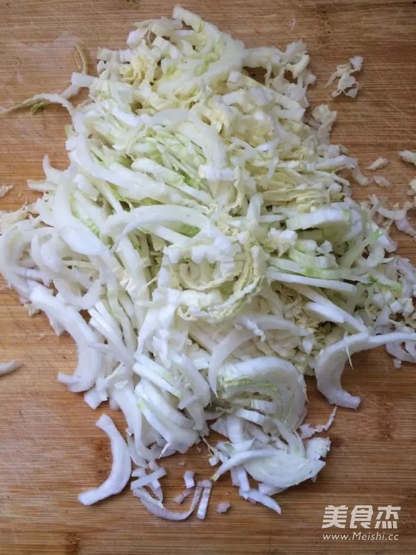 Cabbage Core Mixed with Jellyfish recipe