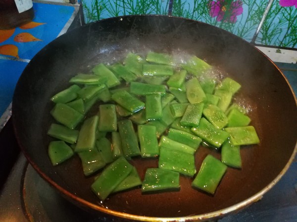 Stir-fried Rice Cake with Olive Vegetables recipe