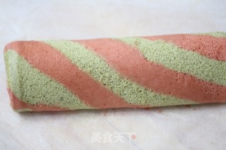 Two-color Blueberry Jam Cake Roll recipe