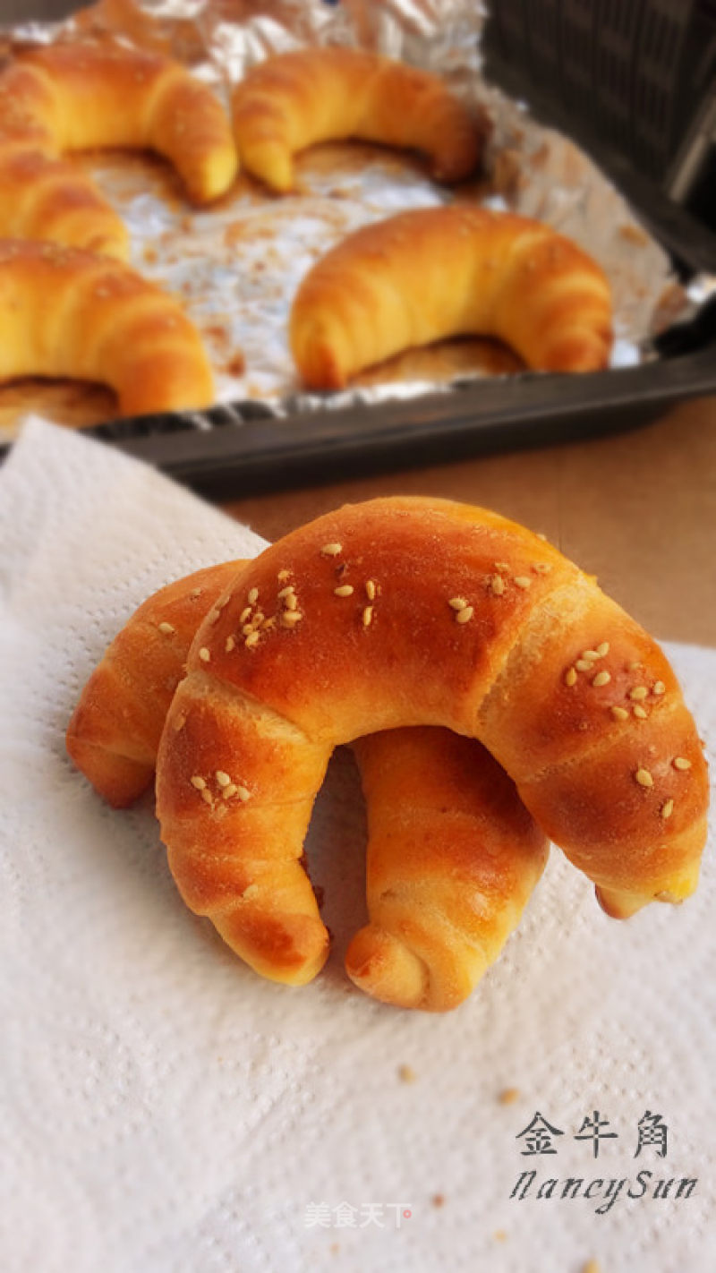 Hard Bread-golden Horns recipe