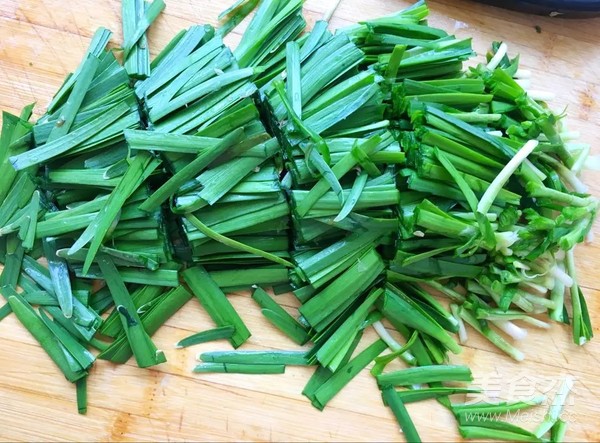 Stir-fried Pentube Fish with Leek recipe