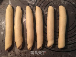 #the 4th Baking Contest Cum is Love to Eat Festival #rabbit Sausage Bread recipe