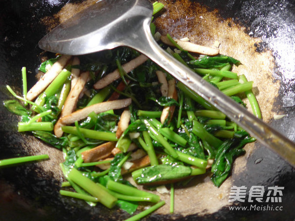 Stir-fried Water Spinach recipe