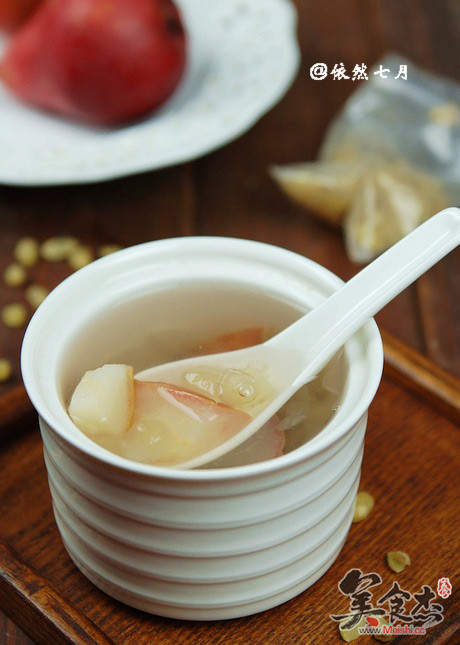Snow Lotus Seed and Red Pear Syrup recipe