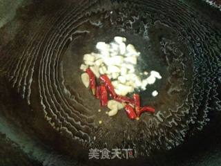Fried Gluten with Coriander recipe