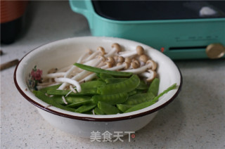 Stir-fried Duck Gizzards with Double Vegetables recipe