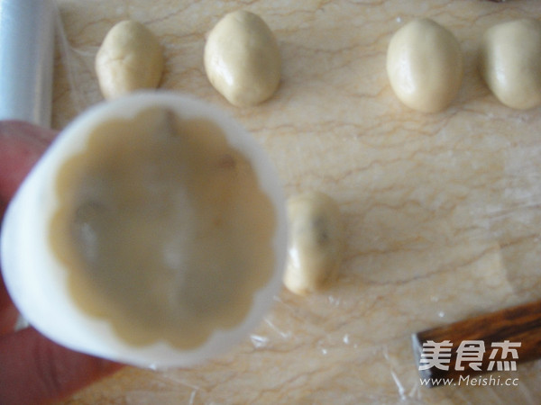 Pine Nut Fine Sand Mooncake recipe