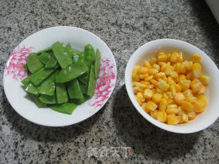 Fried Corn Kernels with Snow Peas recipe
