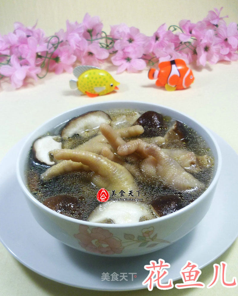 Mushroom Chicken Feet Soup recipe