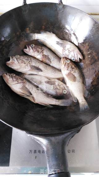 Braised Black Fish in Sauce recipe