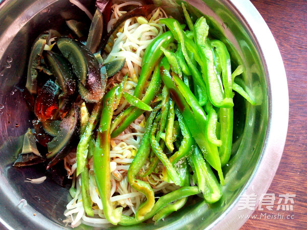 Cold Songhua Bean Sprouts recipe