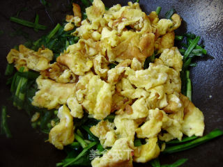 Scrambled Eggs with Leek recipe