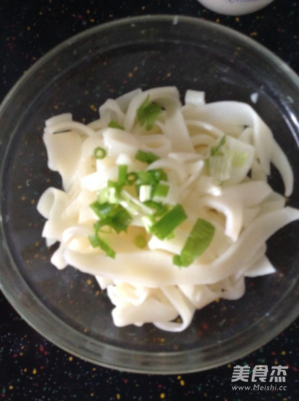 Yunnan Spicy Coleslaw Noodles recipe