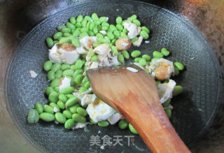 Fried Edamame with Salted Duck Egg recipe