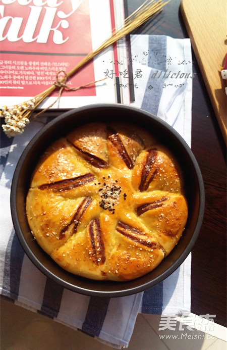 Poolish Bean Paste Flower Bread recipe