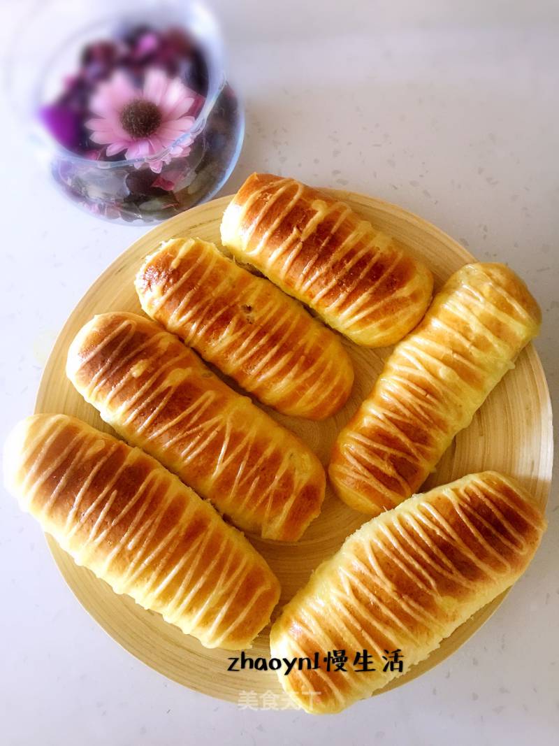 Caterpillar Meat Floss Bread recipe