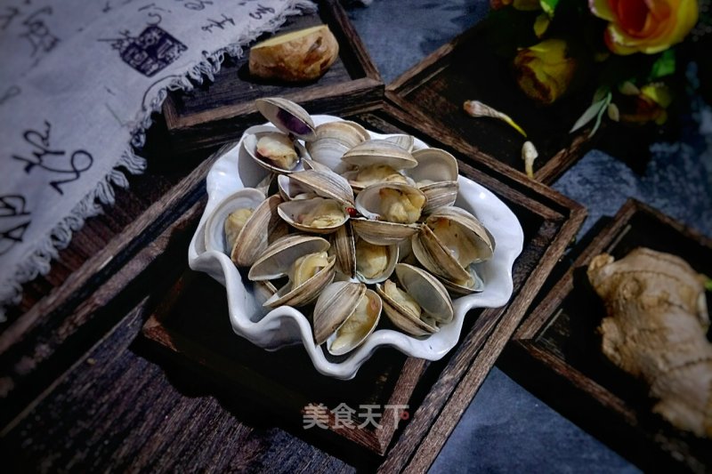 Boiled White Clams