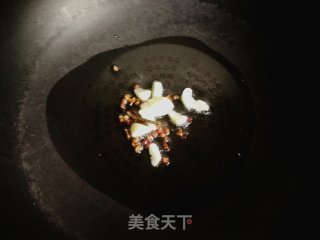 Stir-fried Yuba with Asparagus recipe