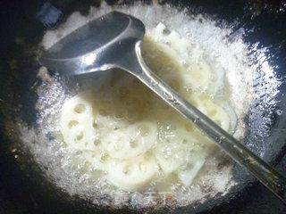 Stir-fried Lotus Root with Ham and Leek Flower recipe