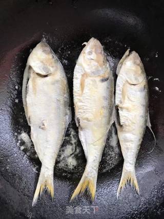 #快手懒人饭#fried to Order Crucian Carp recipe