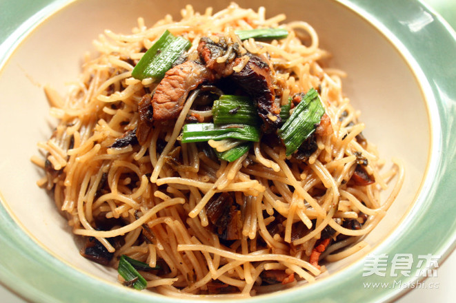 Fujian Minqing Sauerkraut Stir-fried Noodles recipe