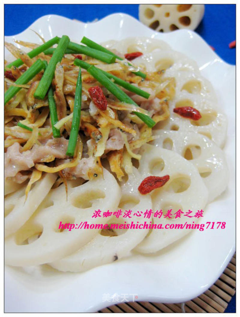 Steamed Lotus Root Slices with Whitebait Pork recipe