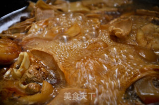 Braised Pork Trotters with Bamboo Shoots recipe