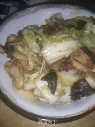 Old Kitchen Dishes: Chinese Cabbage and Fungus Pork Belly Noodles recipe