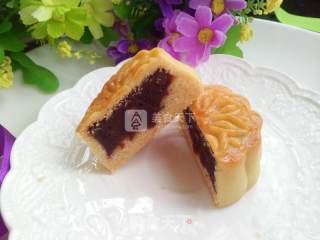 Cantonese Moon Cakes with Various Fillings recipe