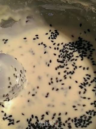 Black Sesame Egg Roll recipe