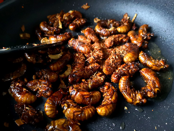 Fried Golden Cicada recipe