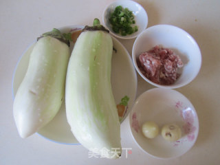 Eggplant with Minced Meat Sauce recipe