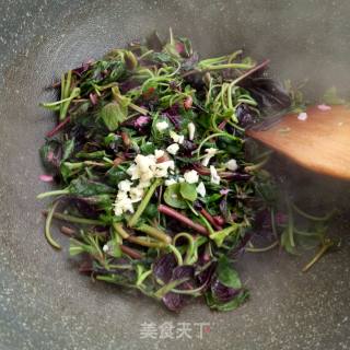 Amaranth with Garlic recipe