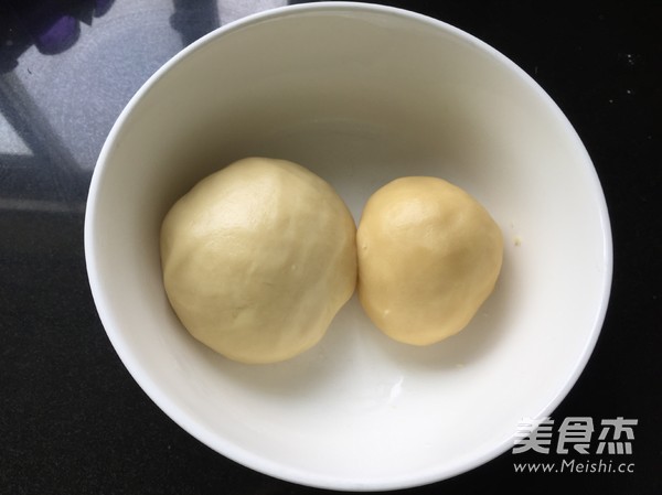 Fresh Meat and Mustard Moon Cakes recipe