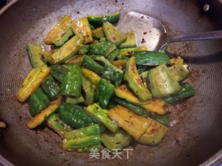 Fried Bitter Gourd with Seafood Mushroom recipe