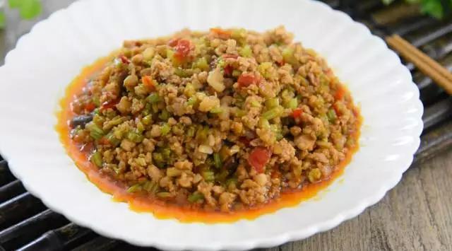 Celery Bao Stir-fried Minced Pork recipe