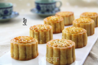 Cantonese-style Moon Cakes recipe