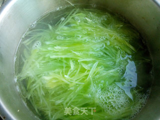 Spicy Lettuce Shreds recipe