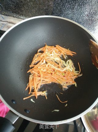 Stir-fried Bean Curd with Leek recipe
