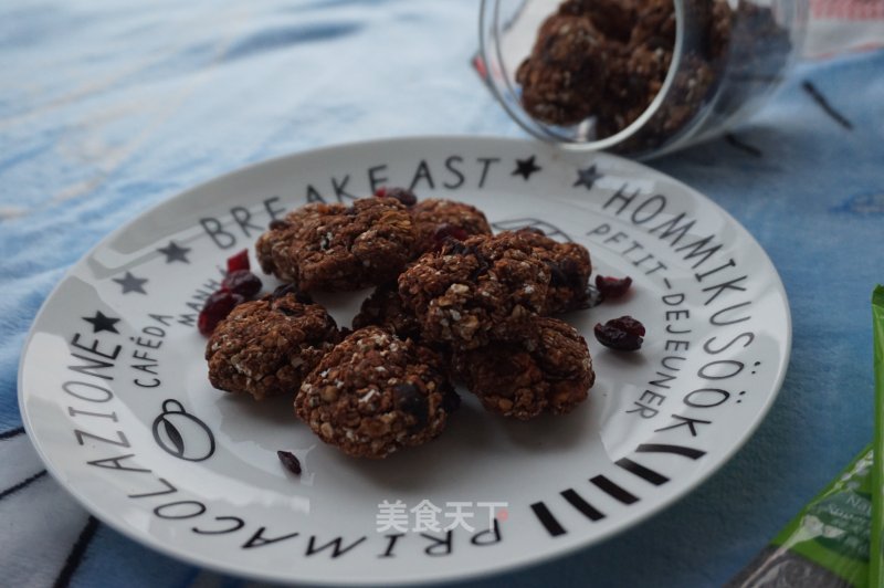 Healthy Chia Seed Oatmeal Cookies
