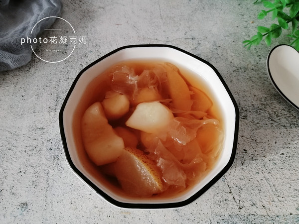 Water Chestnut and Snow Pear Soup recipe