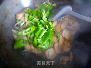 Scrambled Eggs with Pleurotus Eryngii and Hot Pepper recipe