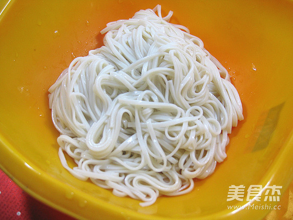 Noodles with Mushroom Sauce recipe