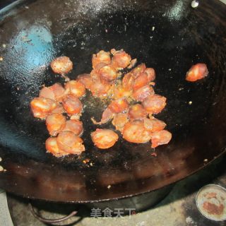 Stir-fried Sausage with Celery and Garlic recipe