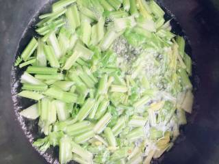 Celery Stir-fried Pork recipe