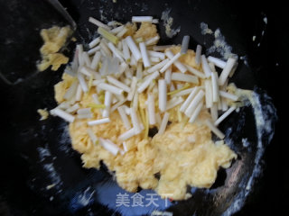 Scrambled Eggs with Garlic recipe