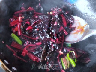 Stir-fried Red Stalk Beets recipe