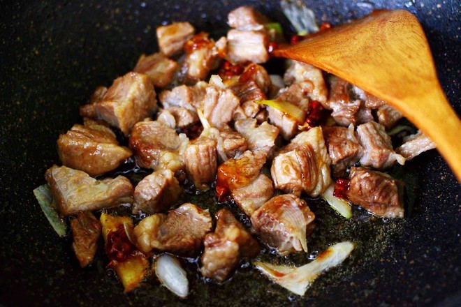 Braised Beef Stew with Garlic recipe