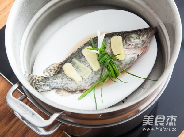 Yuzu Soy Sauce Recipe-steamed Mandarin Fish recipe