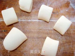 Chestnut Stuffing Steamed Bun recipe